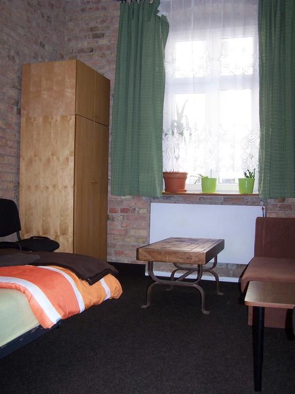 Film Hostel Poznaň Exteriér fotografie