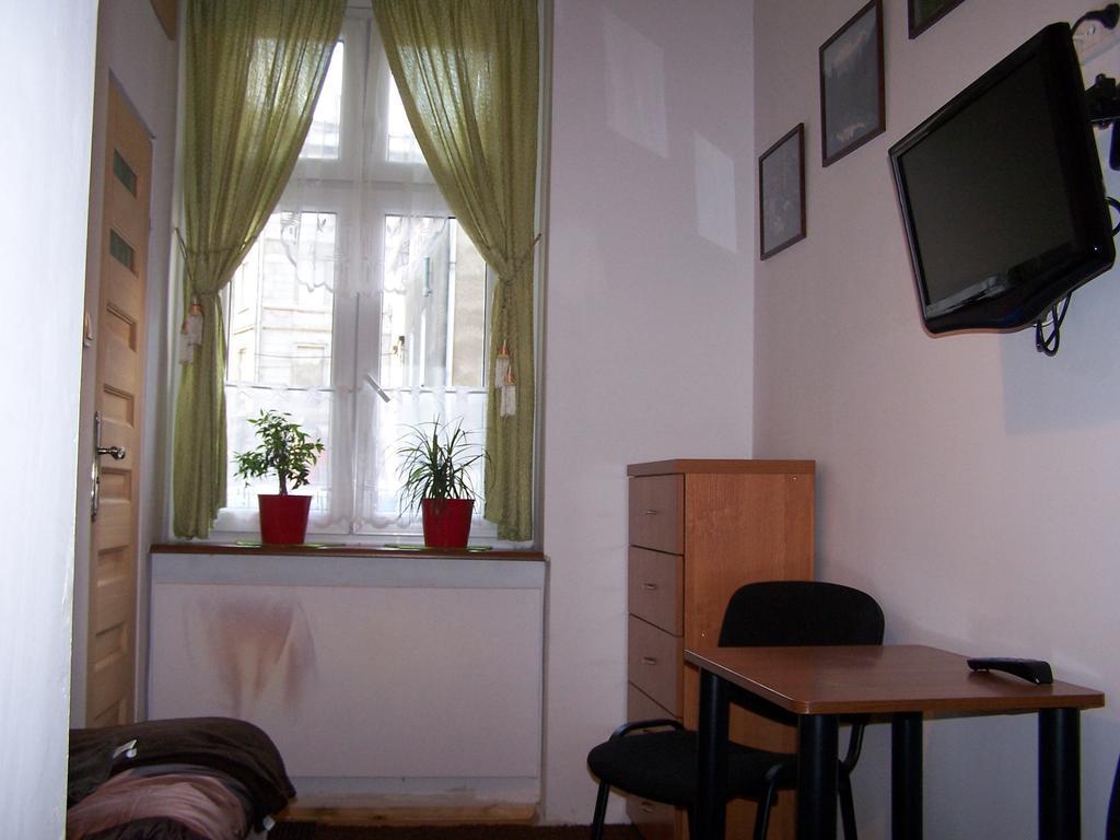 Film Hostel Poznaň Exteriér fotografie